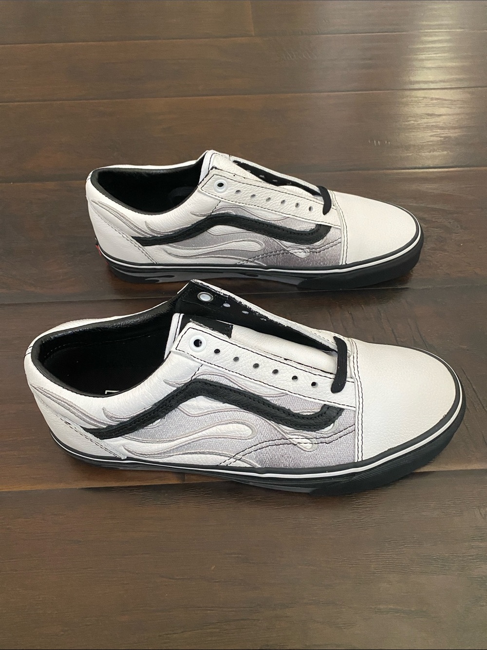 New with tag Vans Old Skool lace up sneakers shoes men’s size various